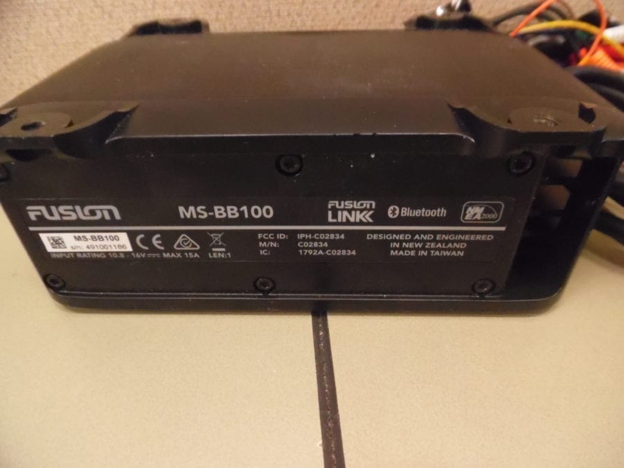 FUSION MS-BB100 MARINE STEREO BLACK BOX BLUETOOTH USB NMEA w/ REMOTE - Image 7