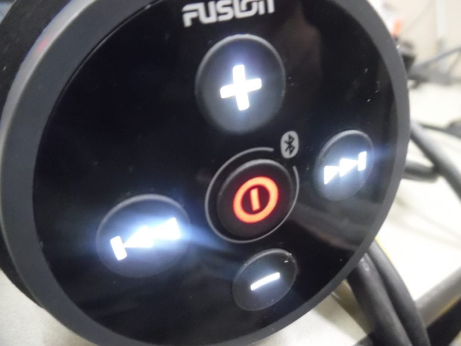 FUSION MS-BB100 MARINE STEREO BLACK BOX BLUETOOTH USB NMEA w/ REMOTE - Image 10