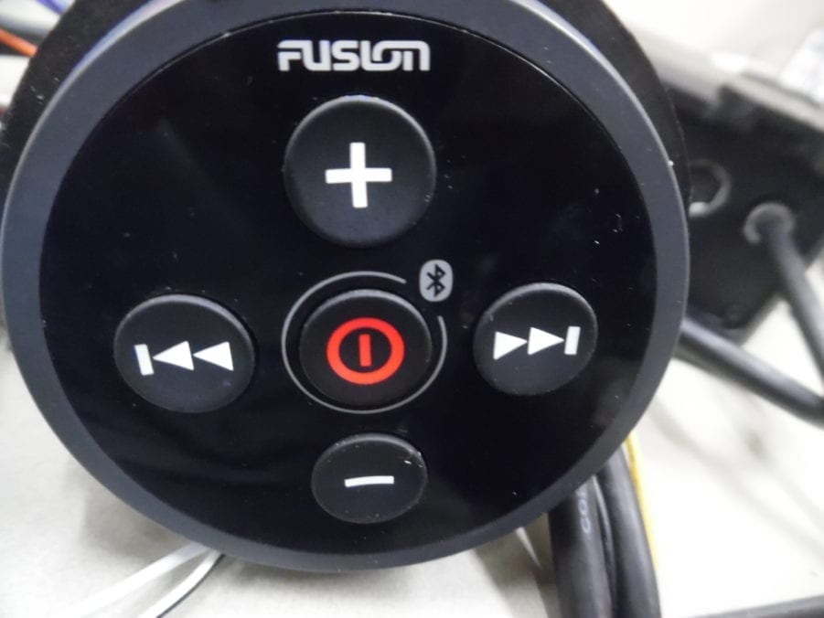FUSION MS-BB100 MARINE STEREO BLACK BOX BLUETOOTH USB NMEA w/ REMOTE - Image 12