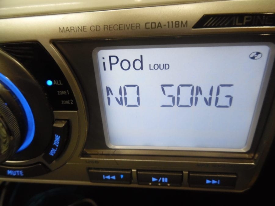 Alpine CDA-118M Marine Stereo Radio Head Unit - TESTED - Image 9