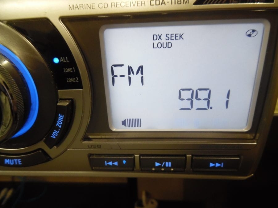 Alpine CDA-118M Marine Stereo Radio Head Unit - TESTED - Image 8
