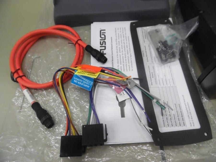 Fusion MS-IP700i Marine Stereo Sirius Ready NMEA USB - Image 3
