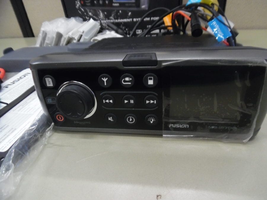 Fusion MS-IP700i Marine Stereo Sirius Ready NMEA USB - Image 2