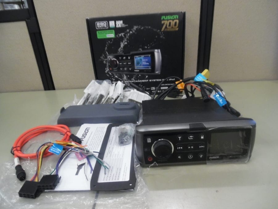Fusion MS-IP700i Marine Stereo Sirius Ready NMEA USB