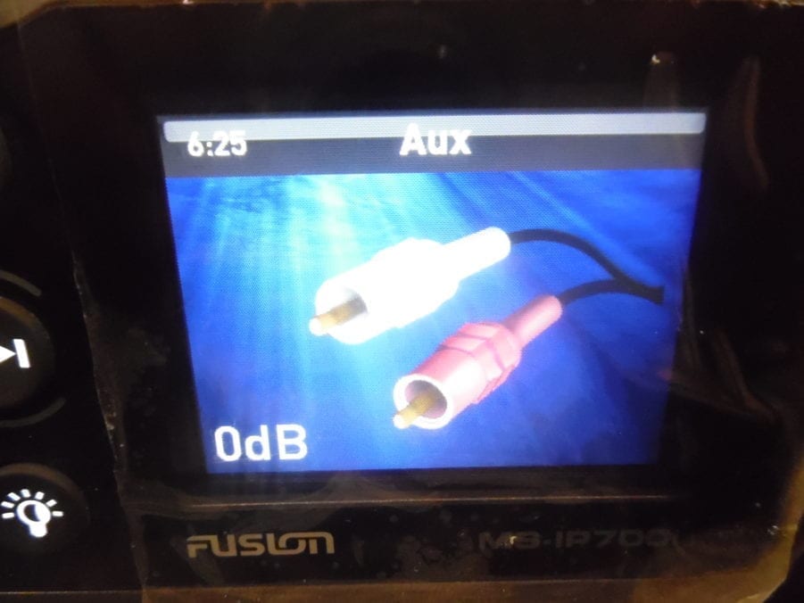 Fusion MS-IP700i Marine Stereo Sirius Ready NMEA USB - Image 8