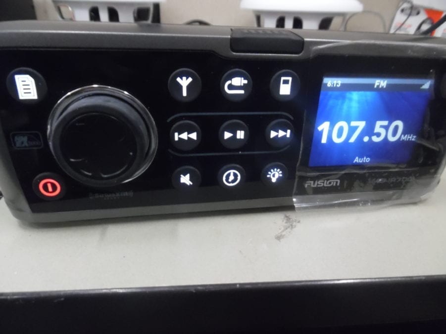 Fusion MS-IP700i Marine Stereo Sirius Ready NMEA USB - Image 7