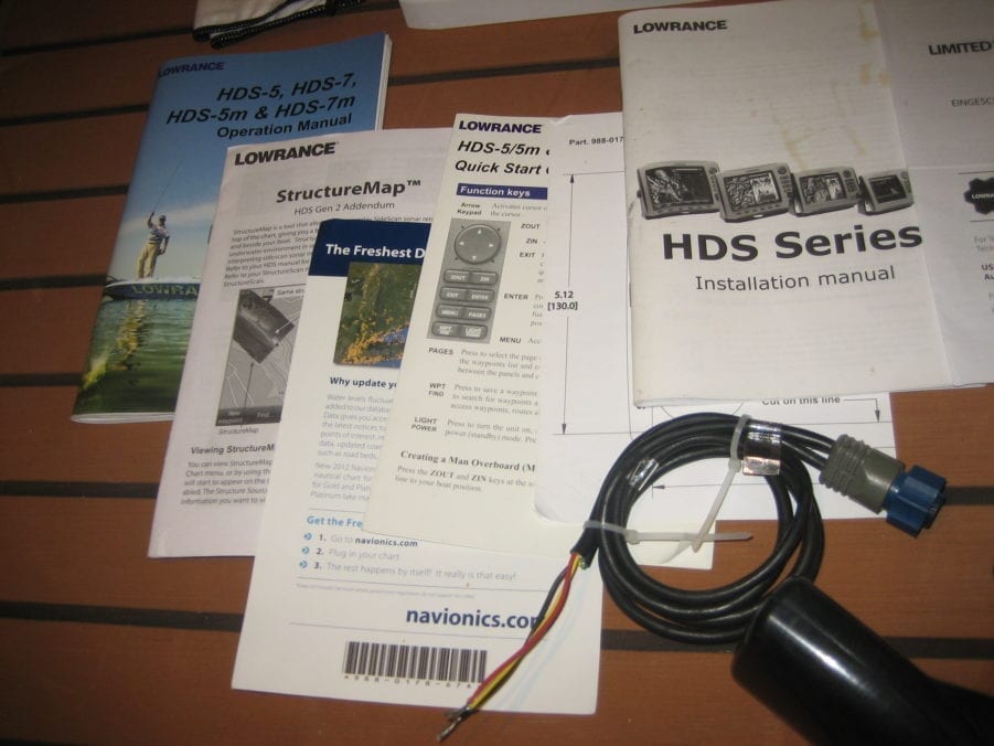Lowrance HDS5 Gen2 Fishfinder Chartplotter w/ Transducer Suncover Cable Bracket - Image 11
