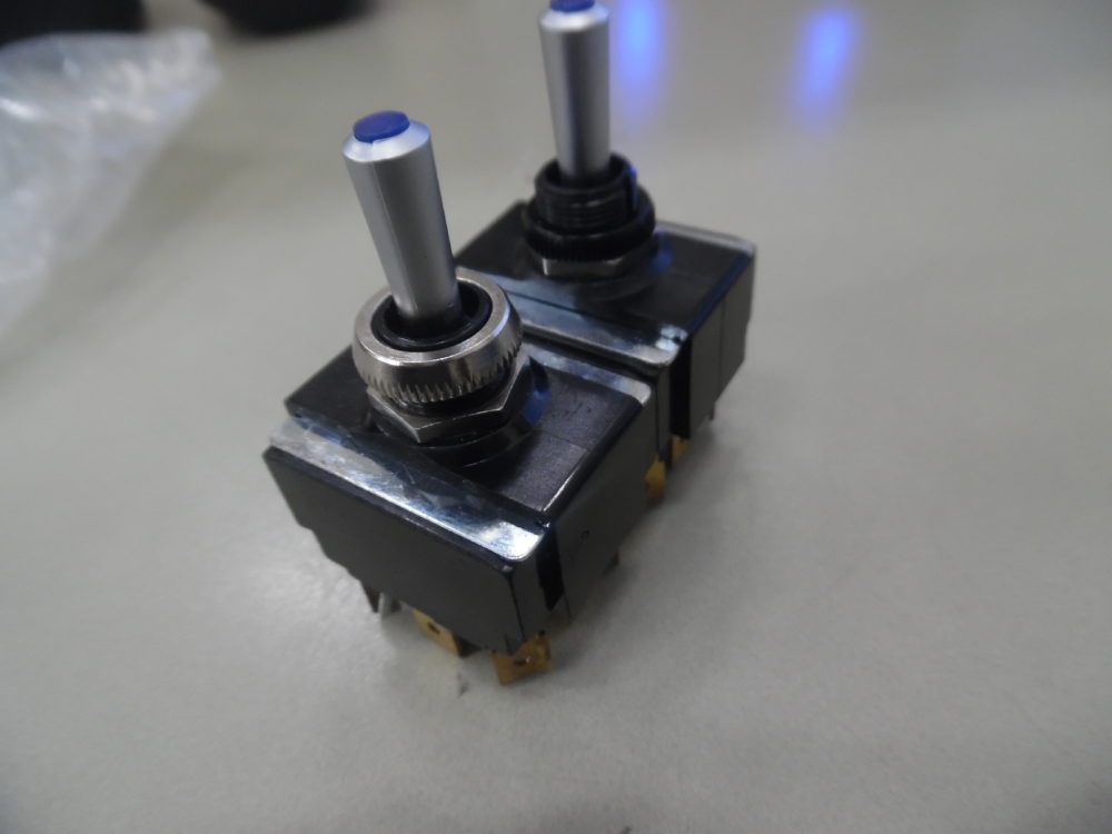 Carling Technologies 1708R Marine 12V 3-position Toggle Switch - 8 ...