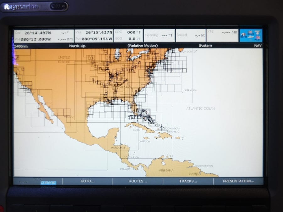 Raymarine C120W 12'' MFD Display w Internal GPS & Accessories - 90 Day Warranty - Image 3