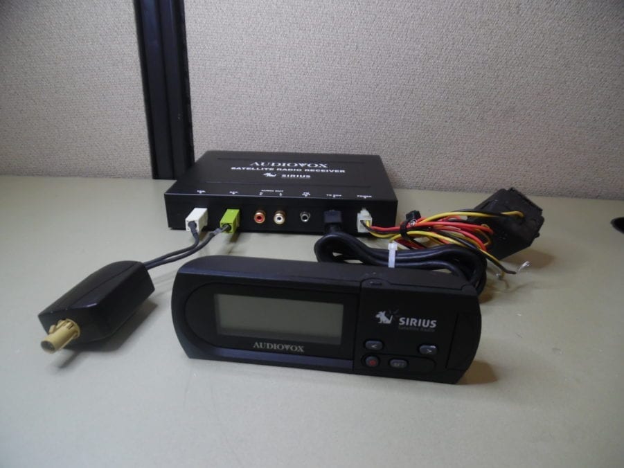 Audiovox 144D2345 144D2347 Sirius Satellite Radio Tuner Box and Remote - Image 9