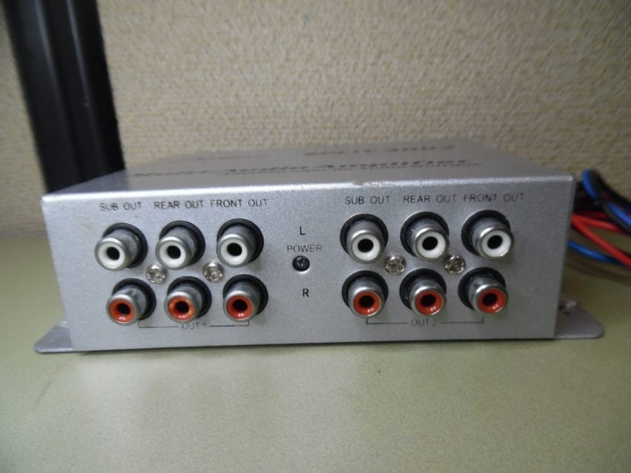 Nippon AudioPipe SPLIT-3003 Multi-Audio Amplifier w/ 3 RCA Outputs - Image 3