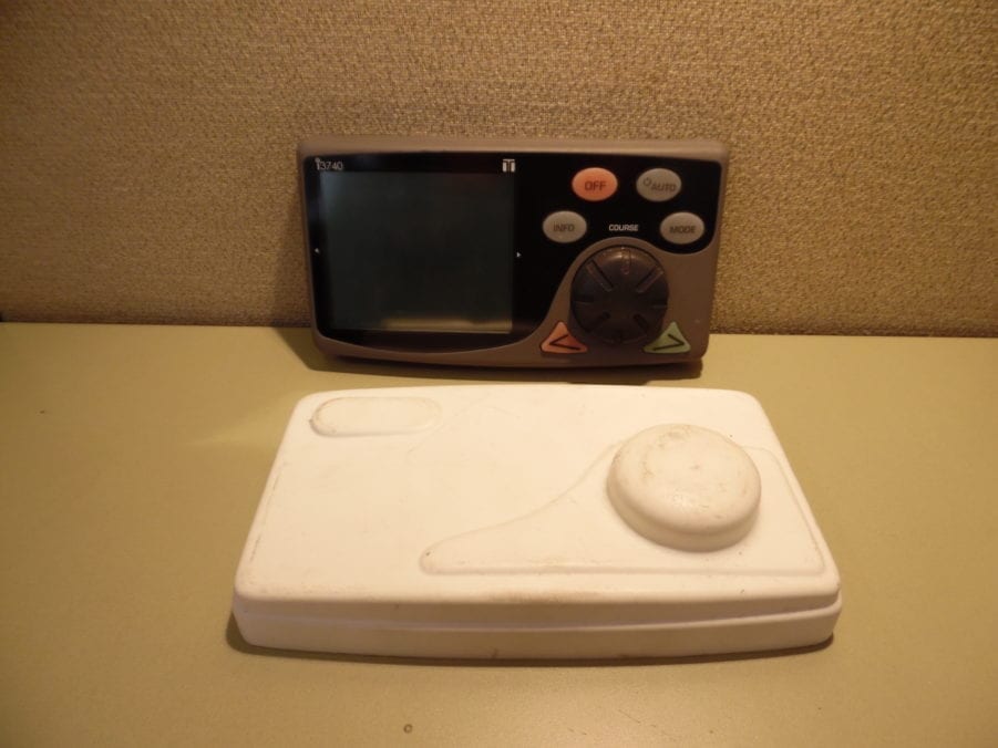 Teleflex Magic Bus i3740 Autopilot Control Head - Refurb. LCD - OK Condition