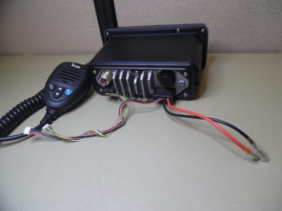Icom IC-M424G Marine VHF Radio w/ Mic - Image 6