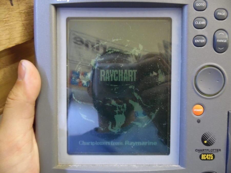 Raymarine Raytheon RC425 RayChart Chartplotter Display w/ Suncover - Tested - Image 2
