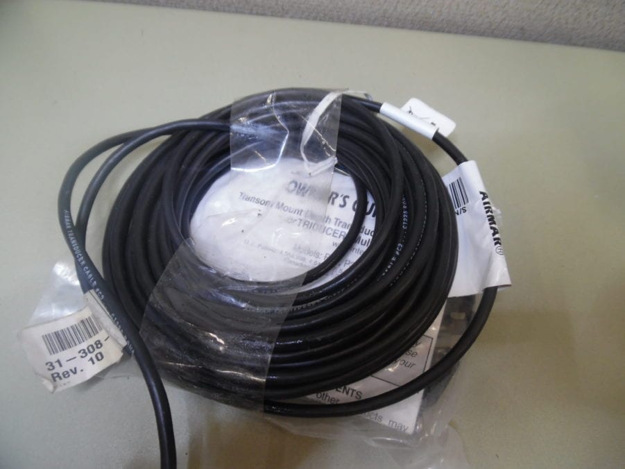Airmar 31-308-1-01 Transom Mount Depth Transducer w/ Bracket - Image 8