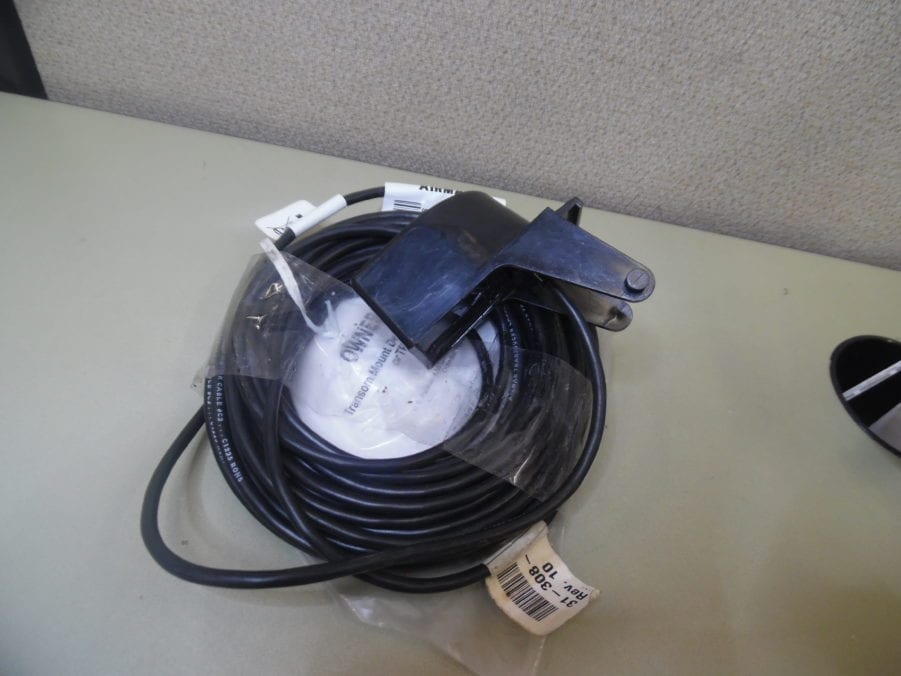 Airmar 31-308-1-01 Transom Mount Depth Transducer w/ Bracket