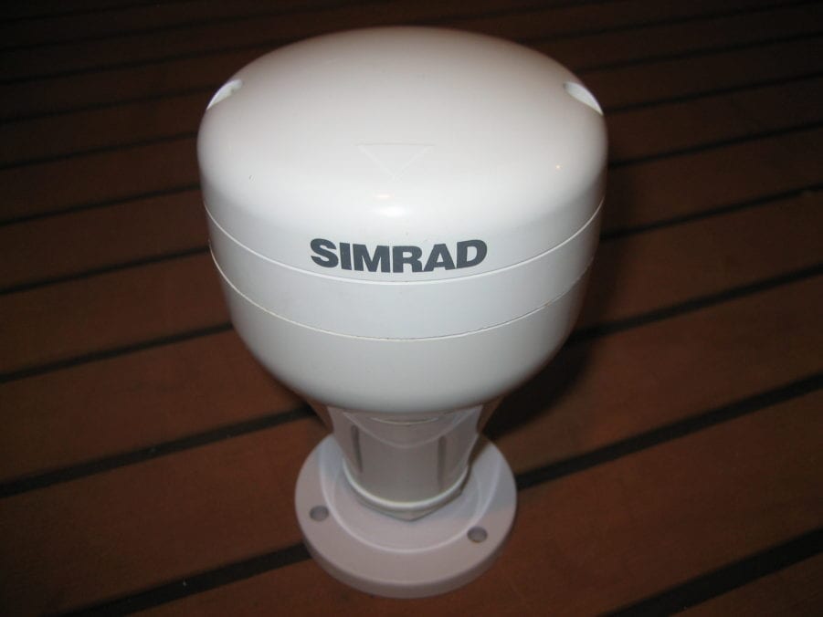 Simrad GS25 GPS Antenna TESTED 00011043001 Max Marine Electronics