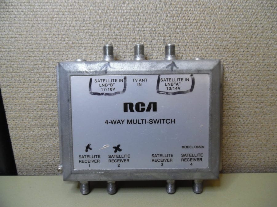 RCA D6520 DIRECTV 4-Way Multi-Switch 2 Input LNB