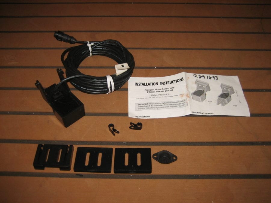 Airmar P23 Transom Mount 200 Khz Transducer w/3 Pin Plug - Raymarine ST60 40 etc