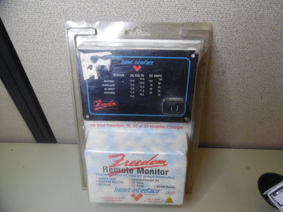 Xantrex Heart Remote Panel, Batt Status & Freedom Inverter/Charger STATUS