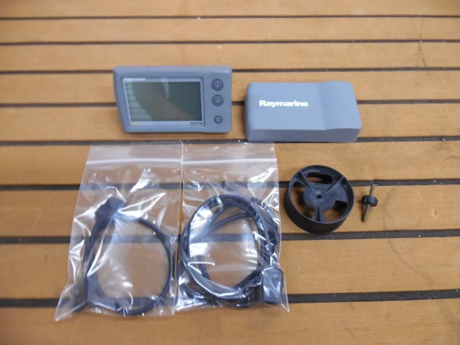 Raymarine ST40 Depth Display Head - E22038 - 90 Day Warranty