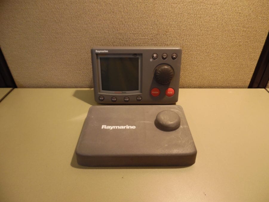 Raymarine/Raytheon ST8002 Seatalk Autopilot Head  E12119-P - 90 Day Warr- Tested