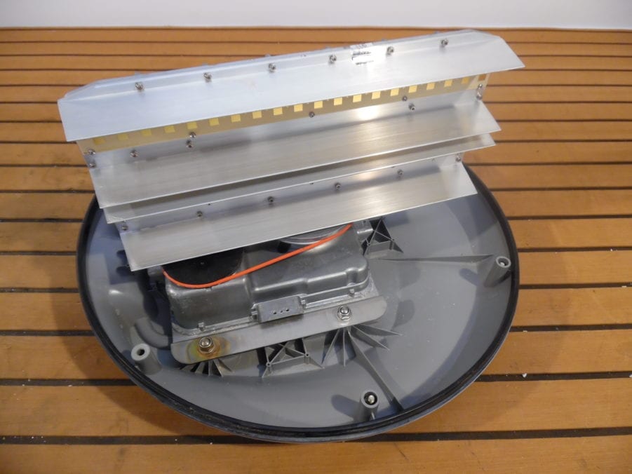 Simrad/Lowrance/Navico 4G Radar Dome For PARTS OR REPAIR AS IS NO Returns - Image 3