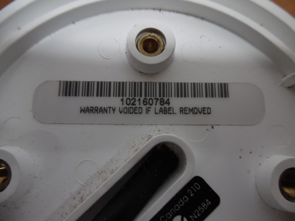 Lowrance LGC3000 NMEA2000 GPS Antenna w/ Twist Lock Base Good Cond