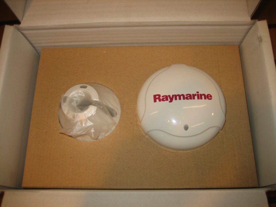Raymarine Raystar 130 E32153 NEW IN BOX COMPLETE Max Marine
