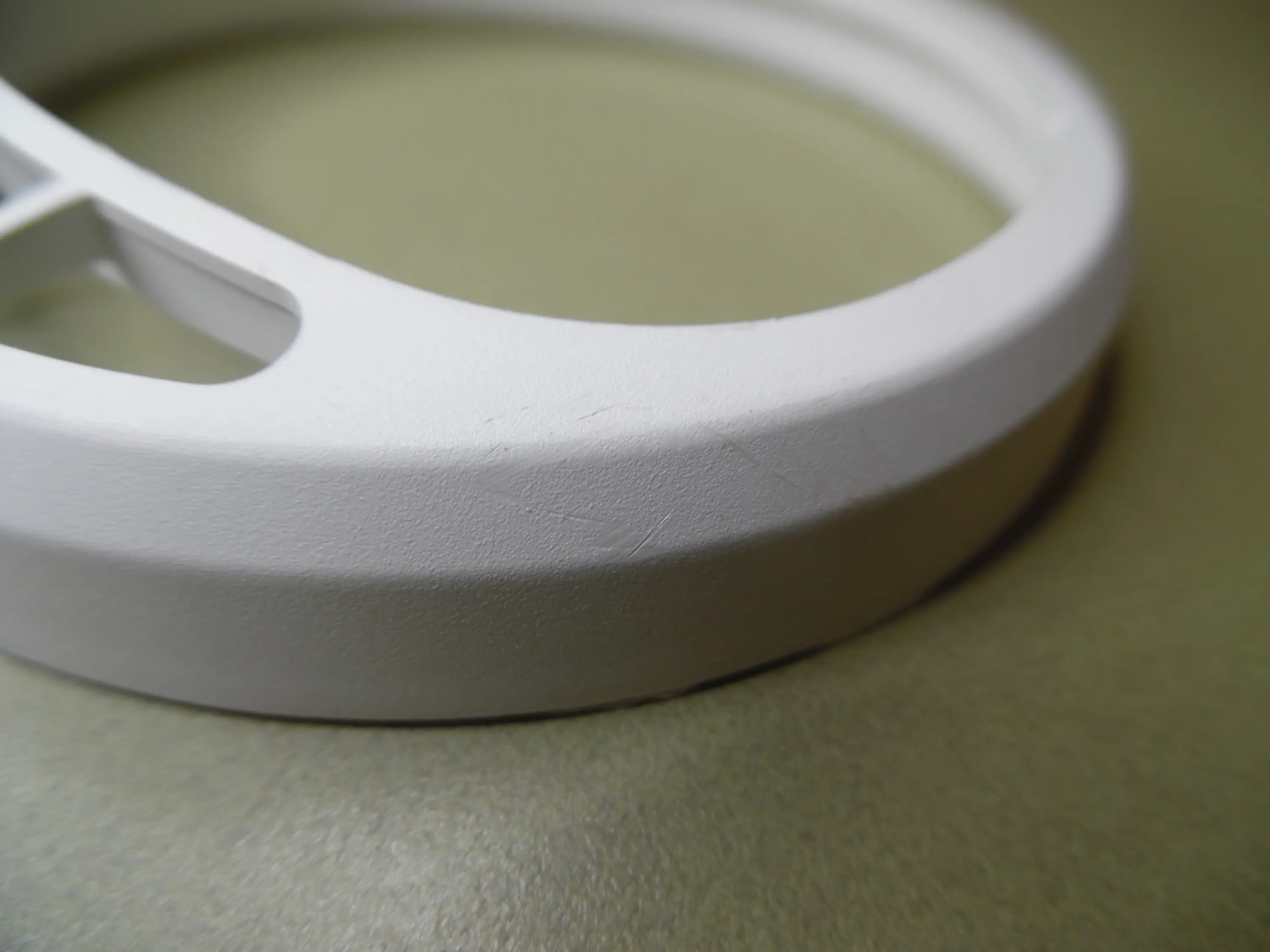 New OEM Mercury Mercruiser SCREW 10-69079 - Genuine Part