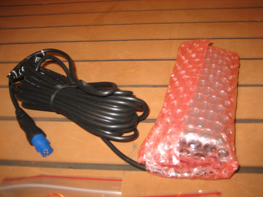 Garmin CV20TM Transom Mount Transducer 8 Pin 0101275801 BRAND NEW