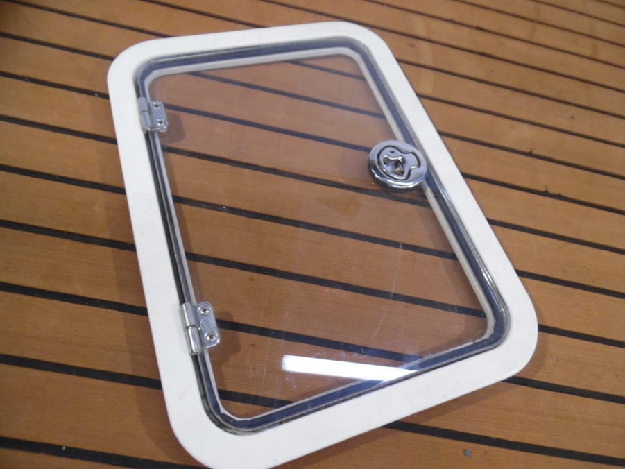 Marine 13" x 18" Flush Clear Hatch/Door White