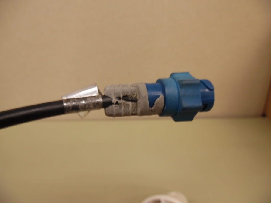 Lowrance LGC-2000 NMEA2000 GPS Antenna + Pole Base - Tested Working - Image 11