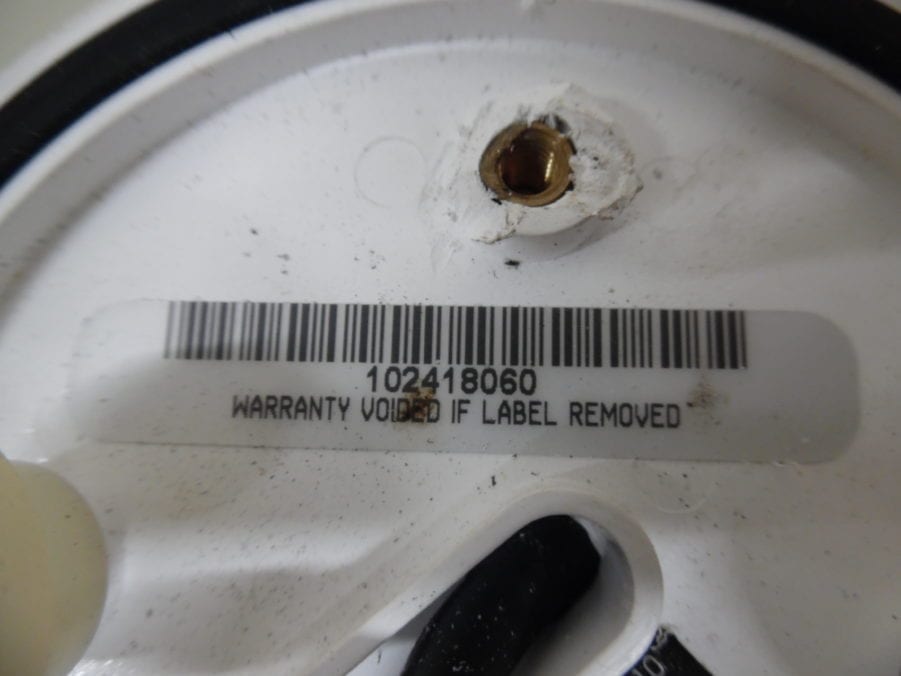 Lowrance LGC-3000 NMEA2000 GPS Antenna w/ Twist Lock Base - Good Cond Tested - Image 10