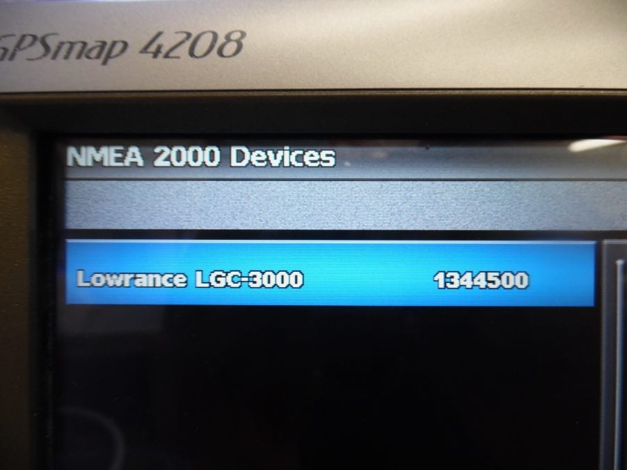 Lowrance LGC-3000 NMEA2000 GPS Antenna w/ Twist Lock Base - Good Cond Tested - Image 3