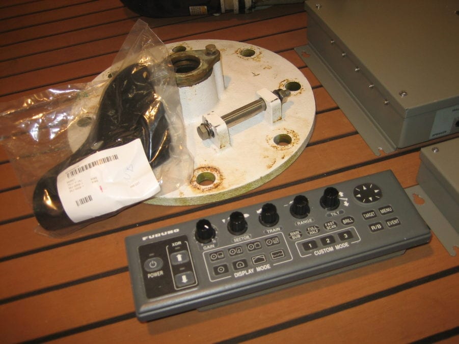 Furuno CH250BB/150/325 150 kHz Searchlight Sonar TESTED w/ 90 Day Warranty - Image 10