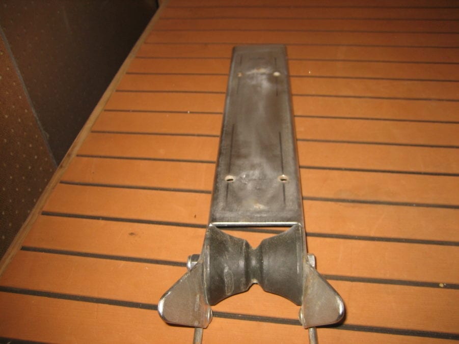 Windline Stainless Steel Bow Mounted Anchor Roller Mount - Large Size - URM-3 - Image 7