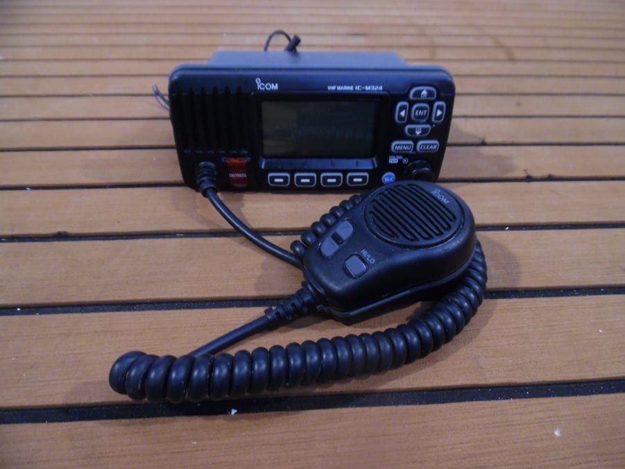 Icom IC-M324 Marine VHF Radio Transceiver w/ Microphone - FULLY TESTED!
