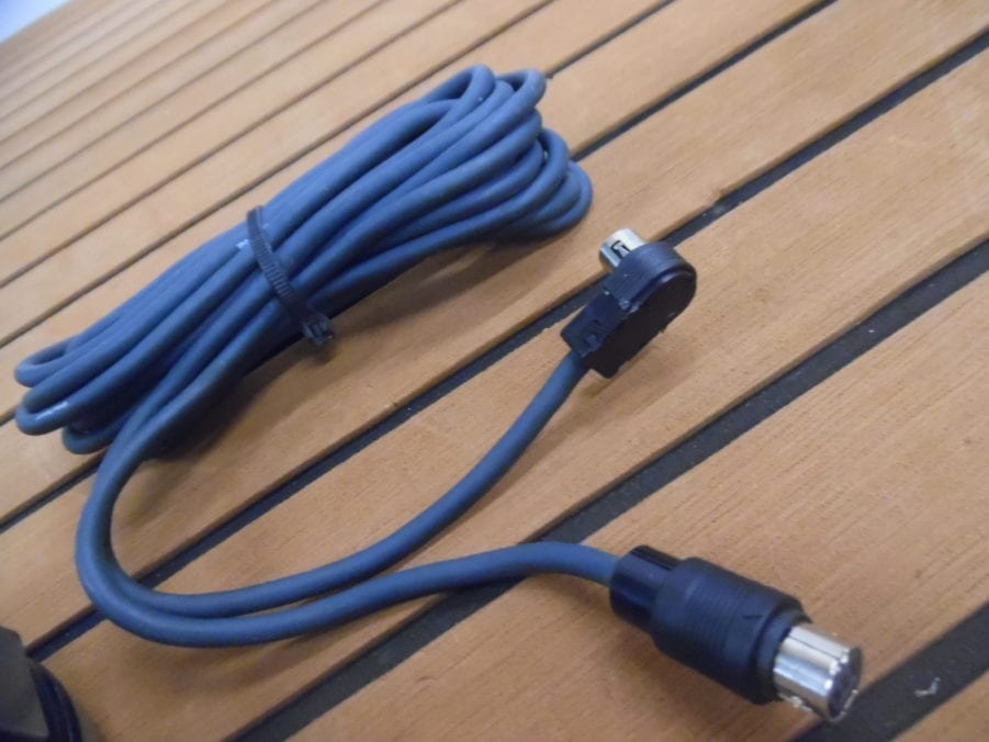 Sony RM-X60M Marine Wired Remote Control Commander + Extension Cable + Bracket - Image 7