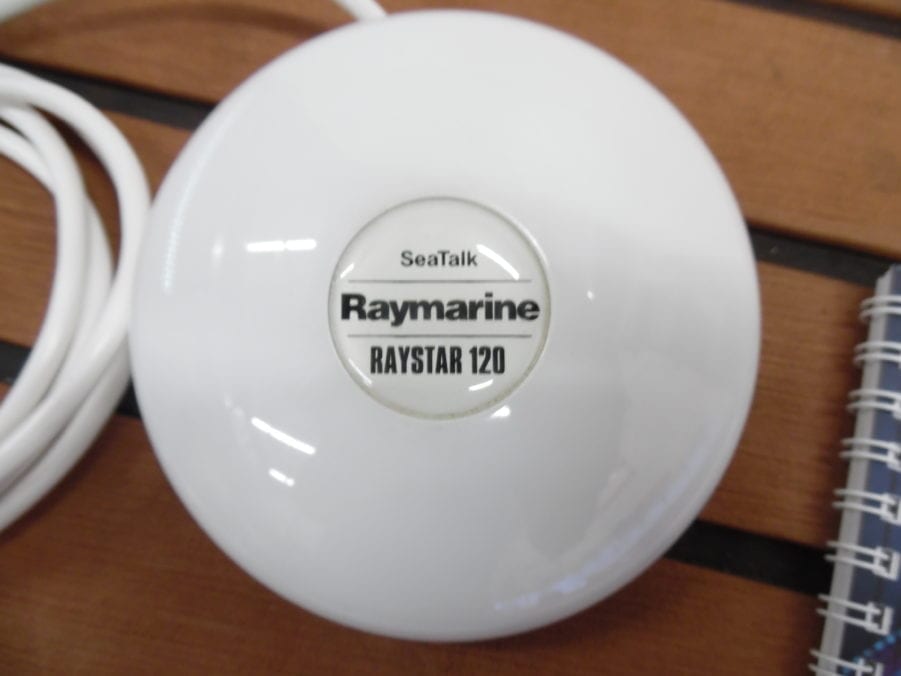 Raymarine Raystar 120 - E32025 - GPS Antenna Sensor w/ 4' Cable - Good Cond - Image 5