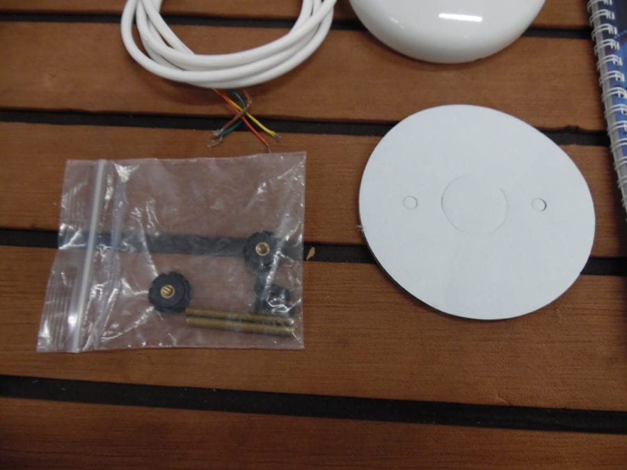 Raymarine Raystar 120 - E32025 - GPS Antenna Sensor w/ 4' Cable - Good Cond - Image 9