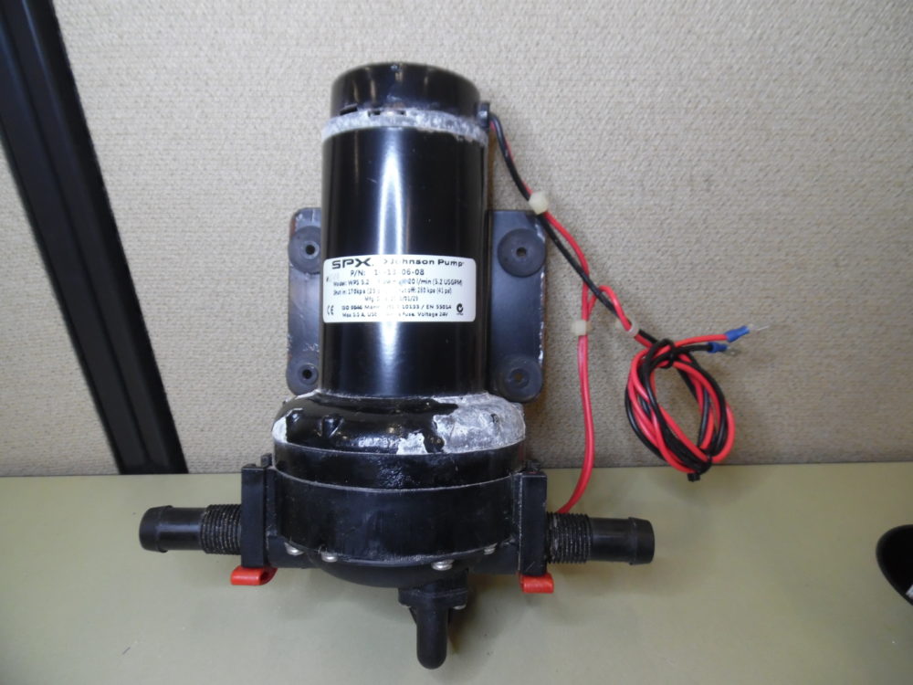 SPX Flow AQUA JET WPS 2.9GP 12V BSP 2.8 bar 12V Johnson Boba de agua 9 L/in – instalaciones
