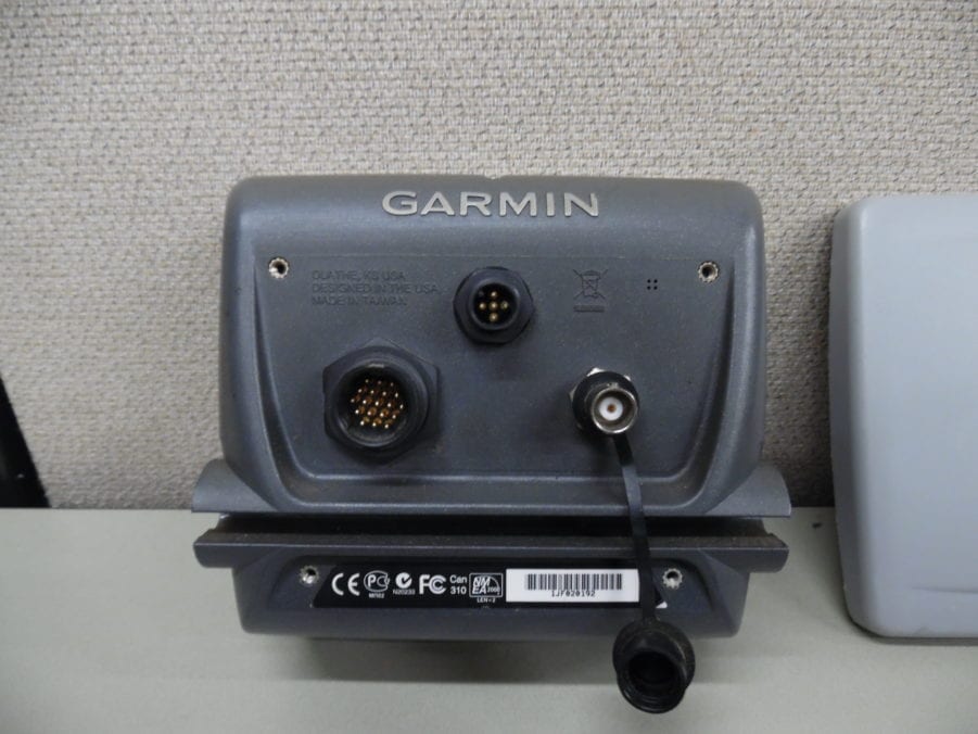 Garmin GpsMap 421s Chartplotter Sounder + Accessories Good Working Condition - Image 11