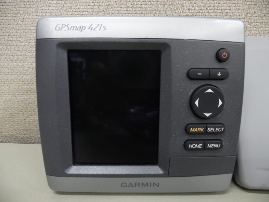 Garmin GpsMap 421s Chartplotter Sounder + Accessories Good Working Condition - Image 9