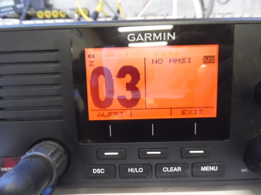 Garmin VHF 201 AIS Marine Radio Transceiver w/ Microphone - TESTED - Image 9