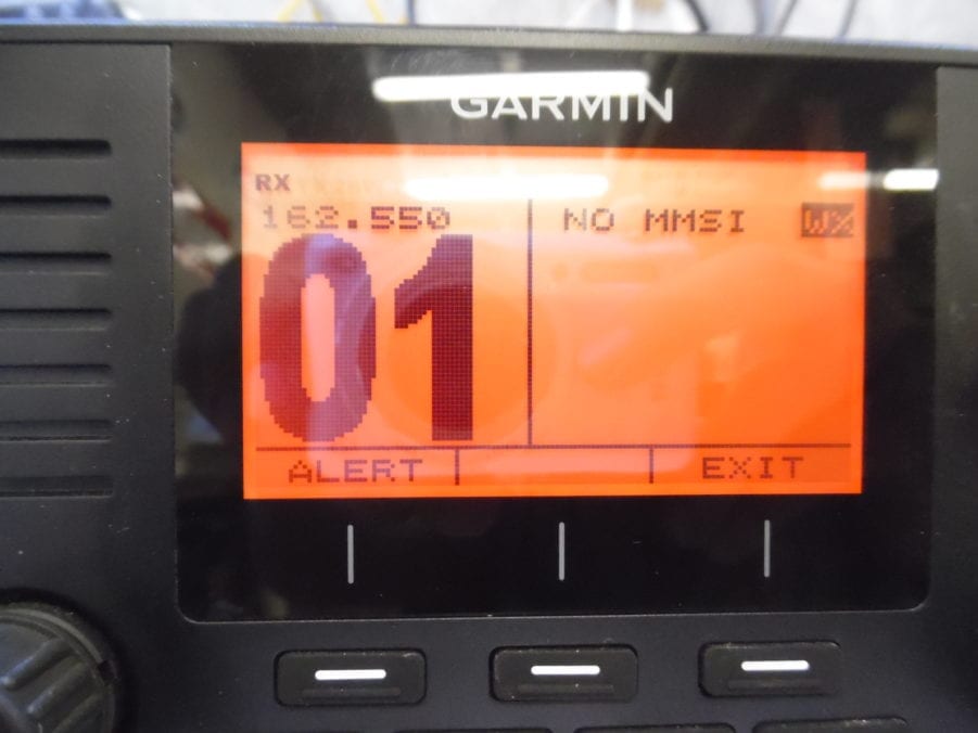 Garmin VHF 201 AIS Marine Radio Transceiver w/ Microphone - TESTED - Image 8