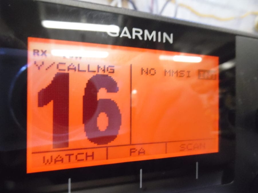 Garmin VHF 201 AIS Marine Radio Transceiver w/ Microphone - TESTED - Image 10
