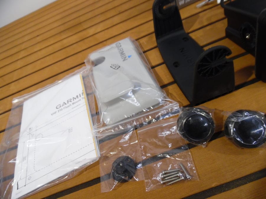 Garmin VHF 201 AIS Marine Radio Transceiver w/ Microphone - TESTED - Image 4