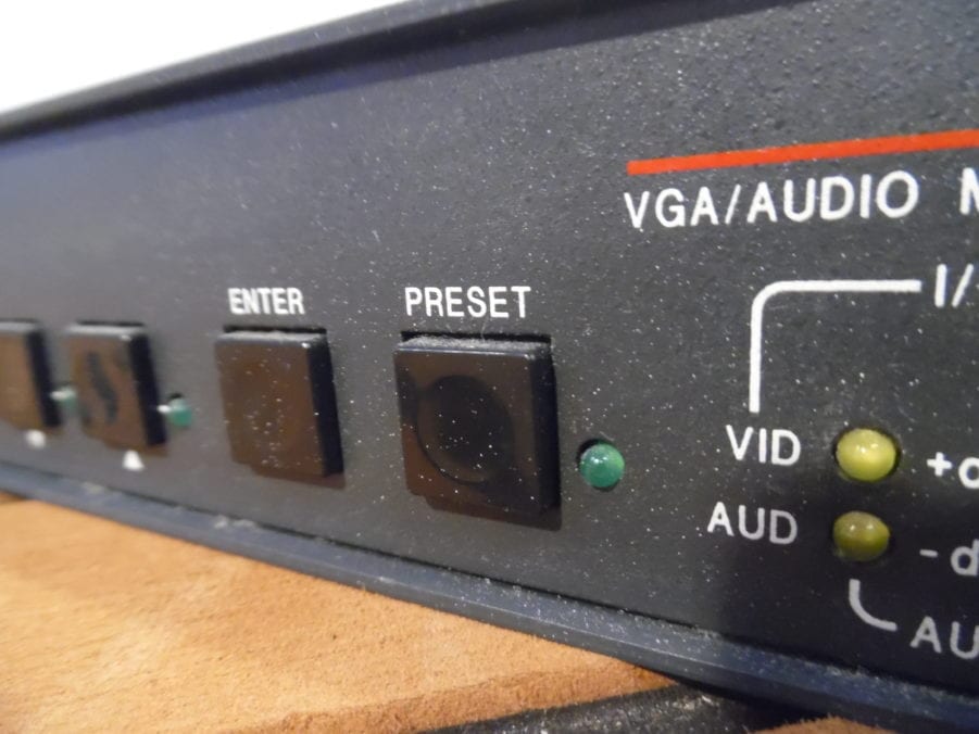 Extron MVX 44 VGA A VGA and Stereo Audio 4x4 Matrix Switcher - Image 4