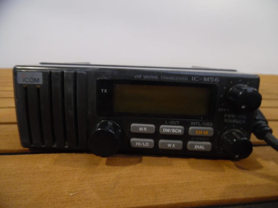 Icom IC-M56 Marine VHF Radio w/ Microphone - FULLY TESTED - Image 3